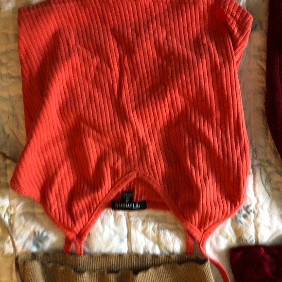 Tank top bundle/ Forever 21 Bundle - Picture 3 of 5